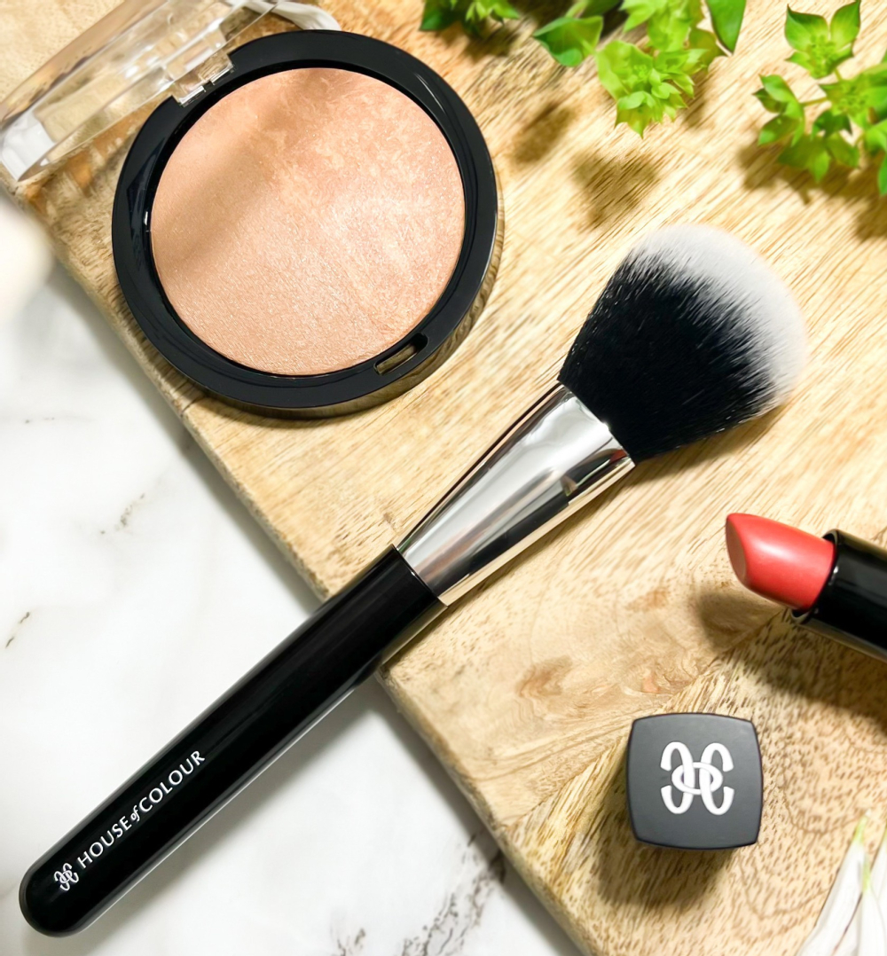 The Weekend Read✨Fresh Faced Make-up Tips for Spring/Summer 2026